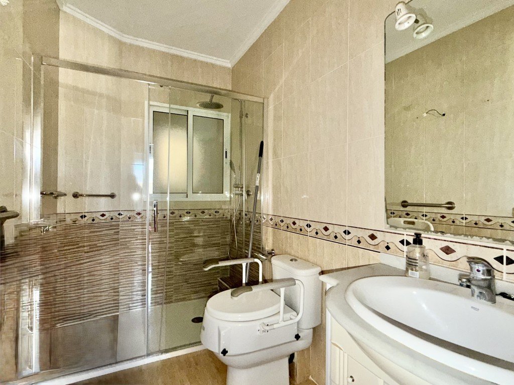 Property 2470 - Image 27